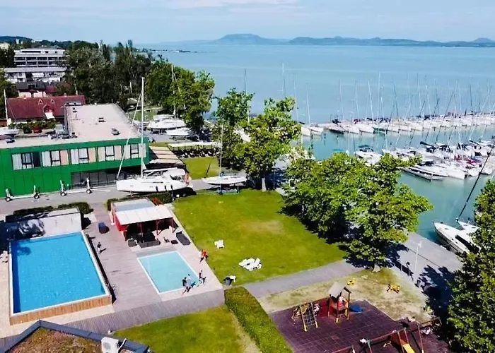 Lägenhet Yacht Club A I15