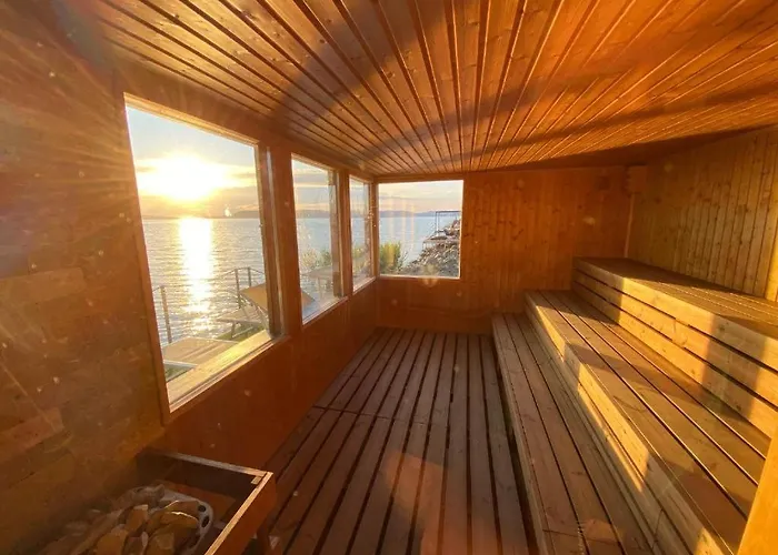 Yacht Club A I15 Lägenhet